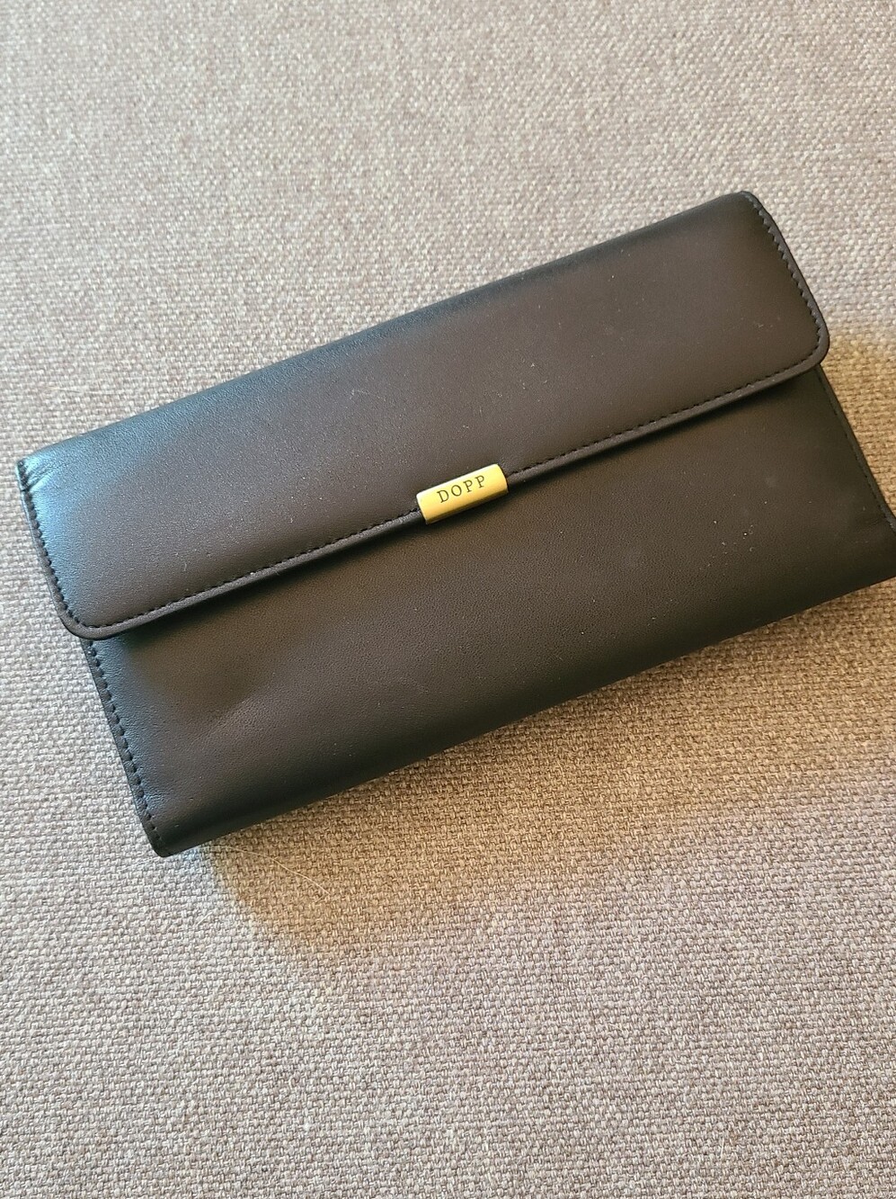 Dopp cowhide black leather wallet organizer